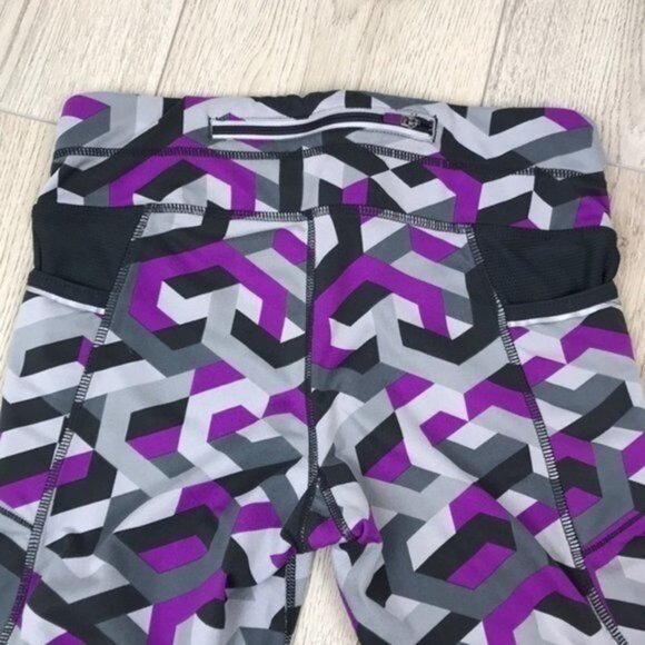 Athleta Crop Multicolor Pants Size XS - Picture 6 of 9